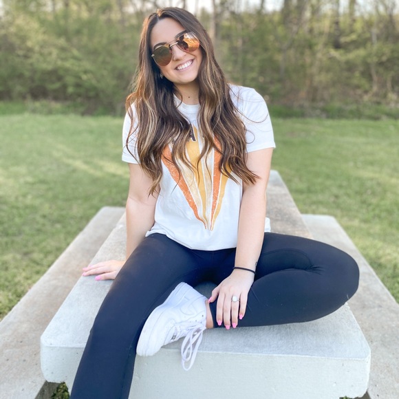 Meet your Posher, Alyson - Picture 1 of 1